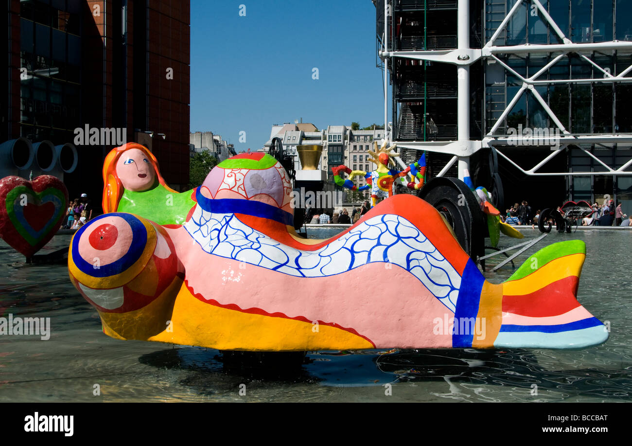 Pompidou Museo Beaubourg Parigi Parigi Place Igor Stravinsky Foto Stock
