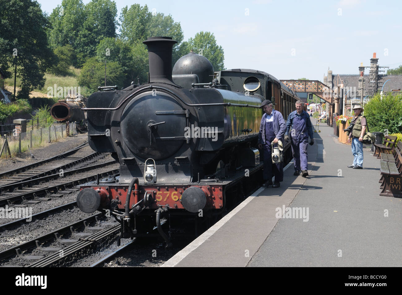 Treno a vapore a Severn Valley Railway Station Bridgnorth Shropshire Foto Stock