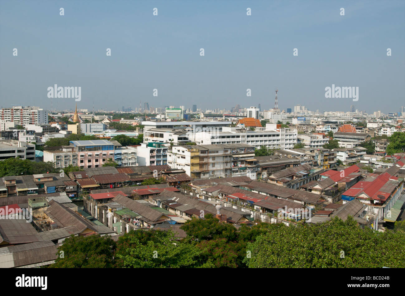 Vista di Bangkok da Wat Saket la Golden Mount temple Foto Stock