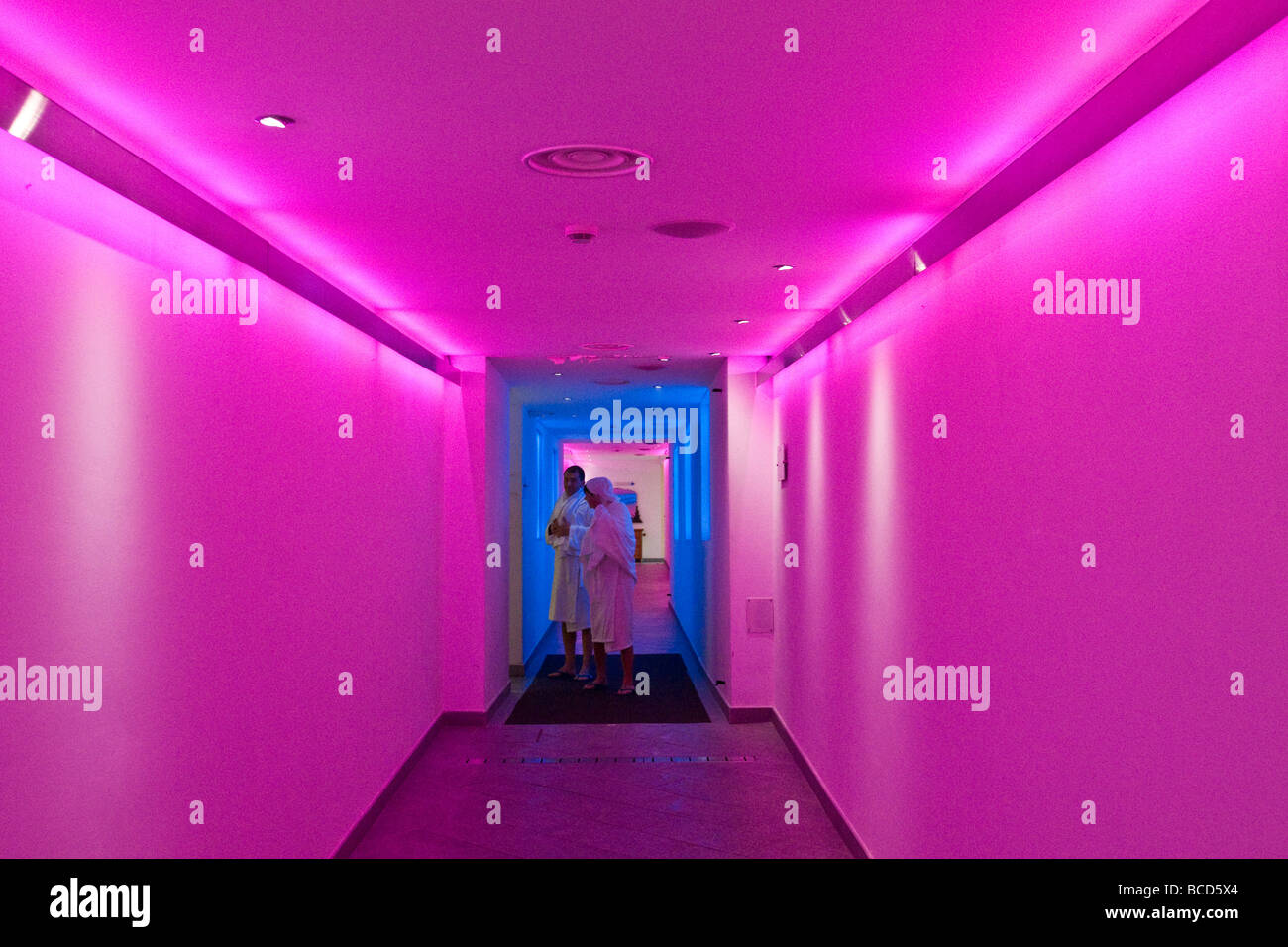 La cromoterapia Pré Saint Didier Spa Aosta Italia Foto Stock