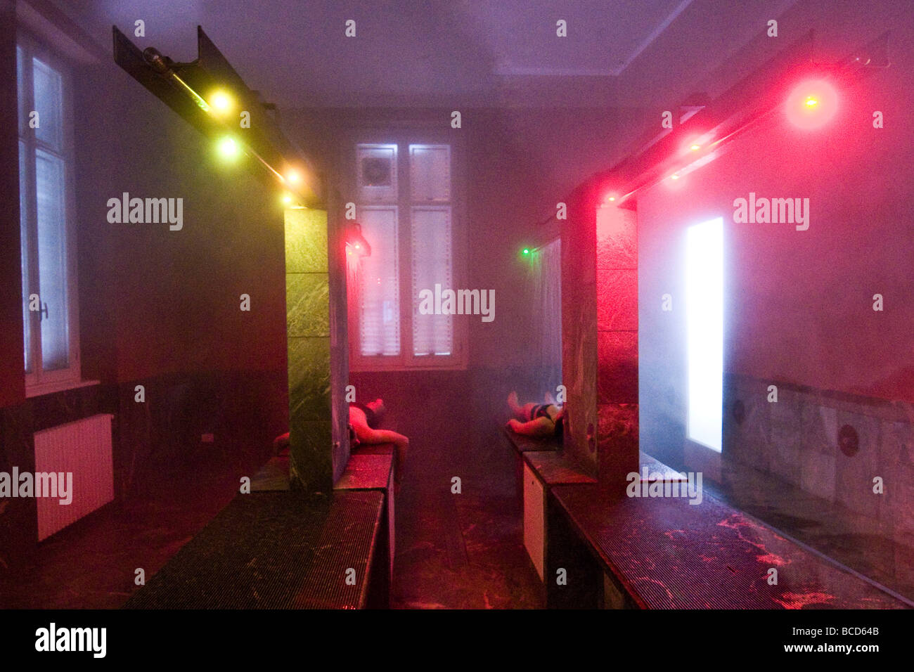 La cromoterapia sauna Pré Saint Didier Spa Aosta Italia Foto Stock
