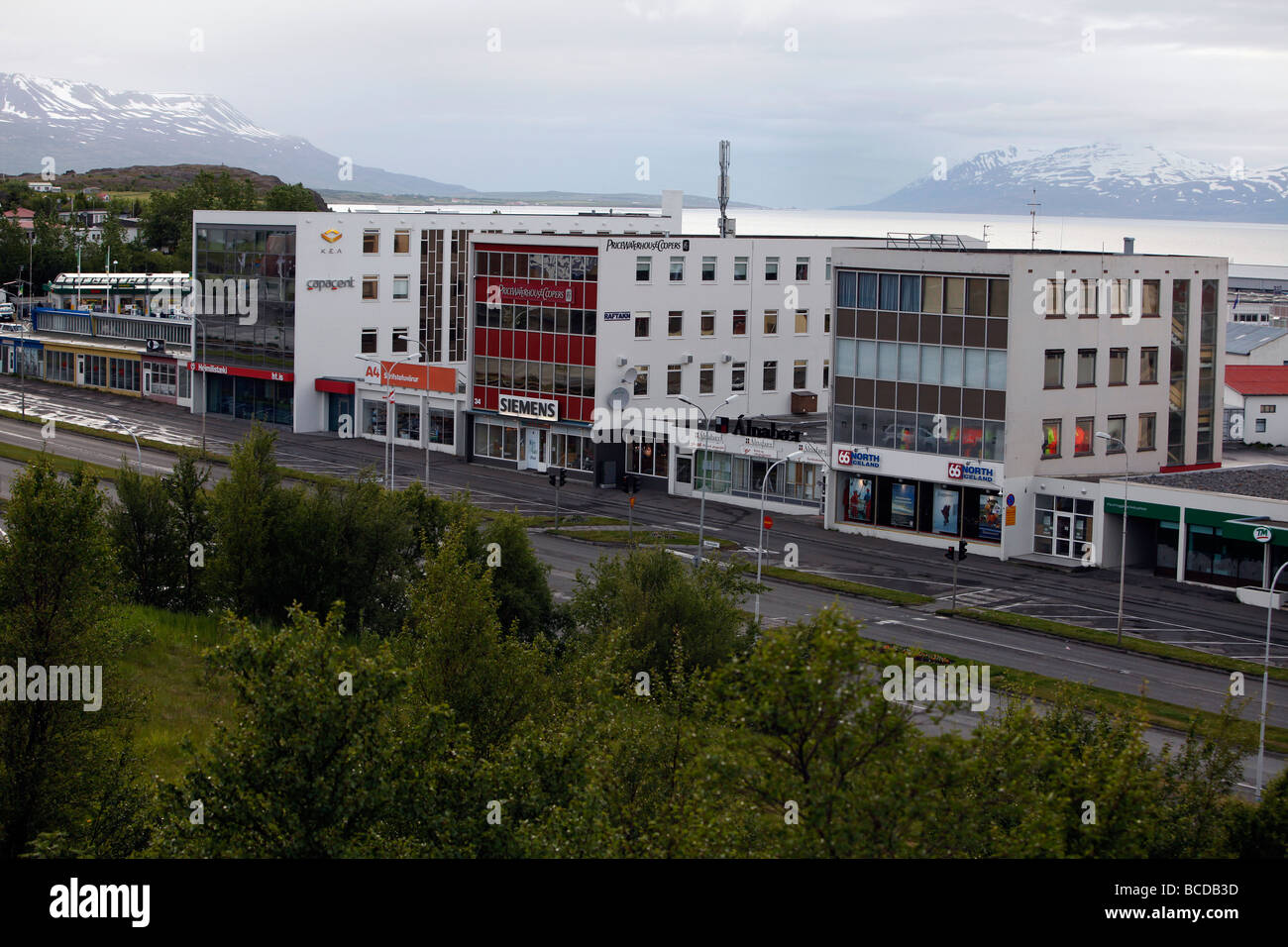 La costruzione di edifici commerciali, Akureyri, Islanda Foto Stock
