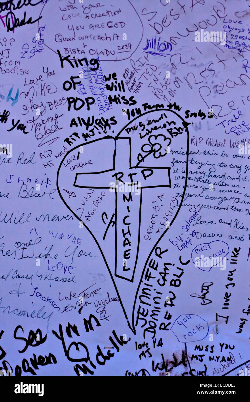 Michael Jackson Memorial vicino. Apollo Theatre di Harlem New York. Foto Stock