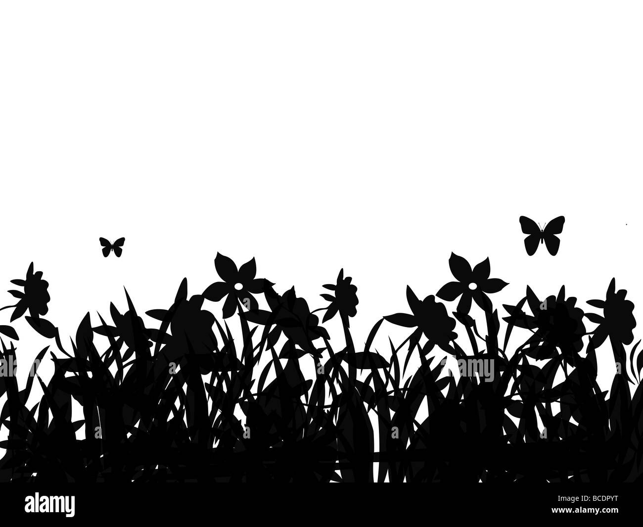 Silhouette di farfalle volare oltre il campo di fiori Foto Stock