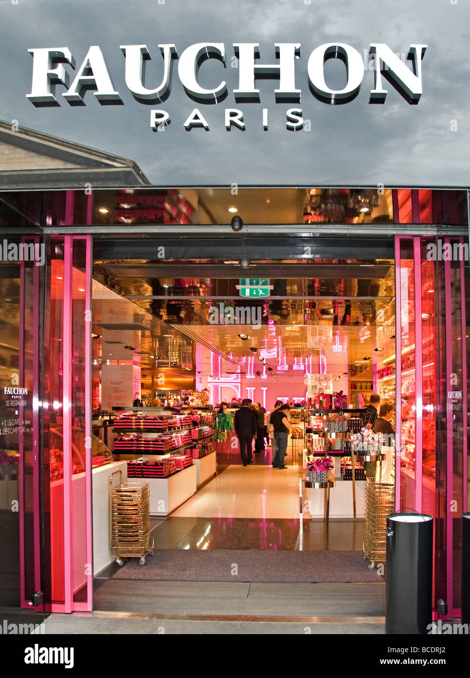 Fauchon Francia Paris lusso negozio alimentari prelibatezze Place de Madeleine Foto Stock