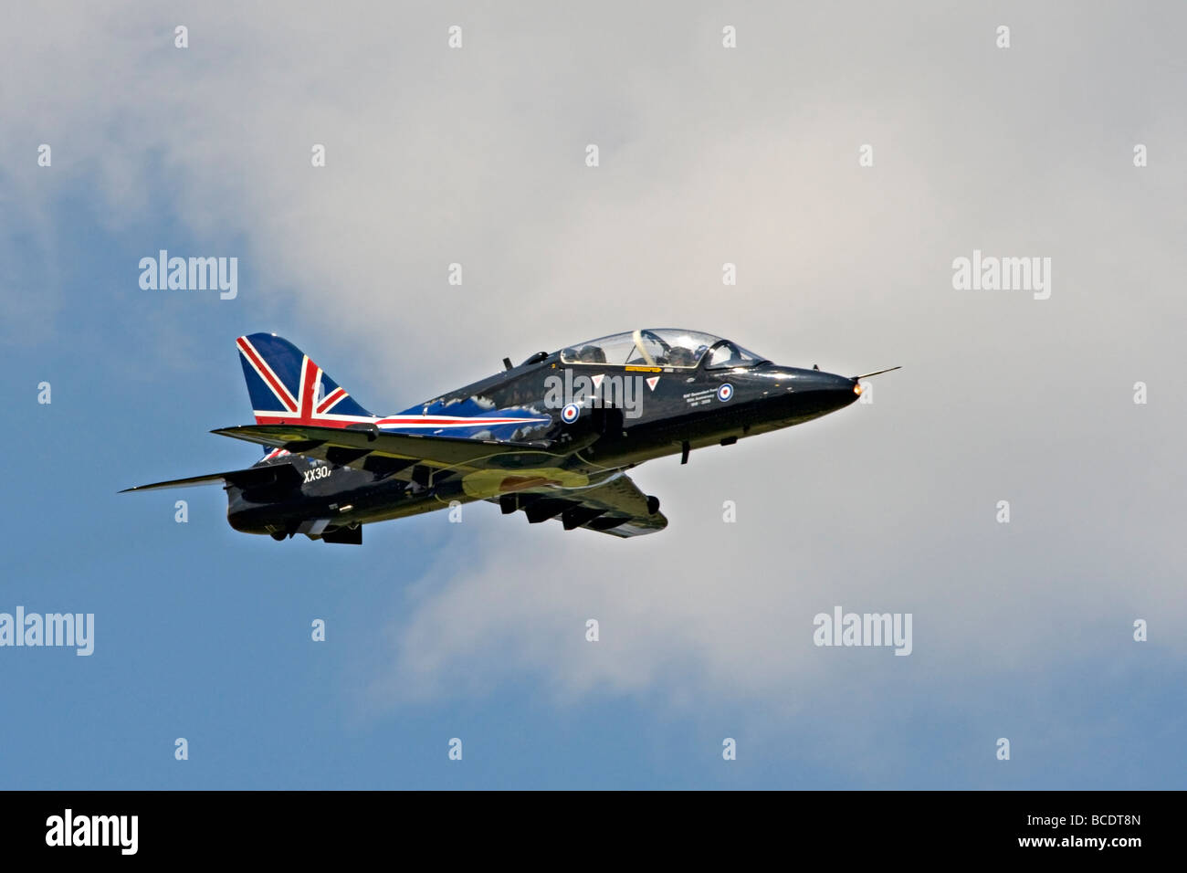 Hawker Sea Hawk getto veloce del Trainer in volo a Biggin Hill 2009. Foto Stock