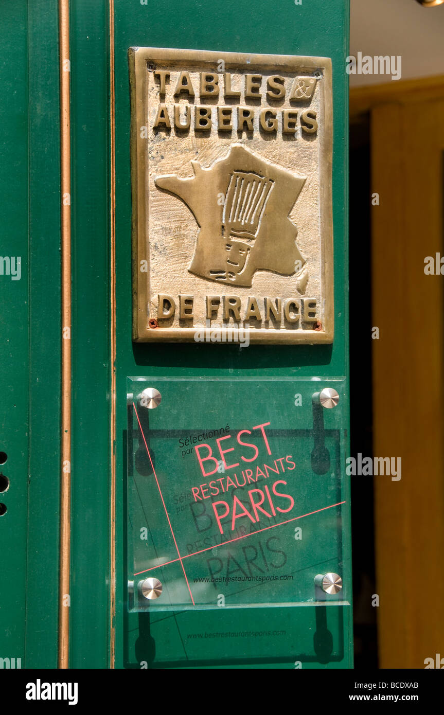 Place du Tertre a Montmartre hotel parigi tabelle Auberges de france Foto Stock