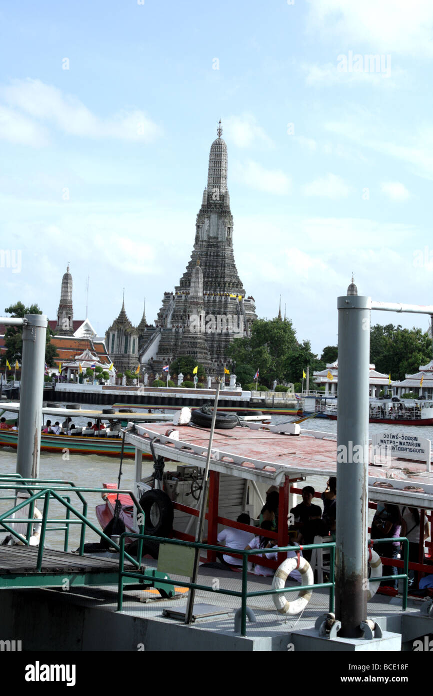 Il Wat Arun , templi dell'alba , Bangkok , Thailandia Foto Stock