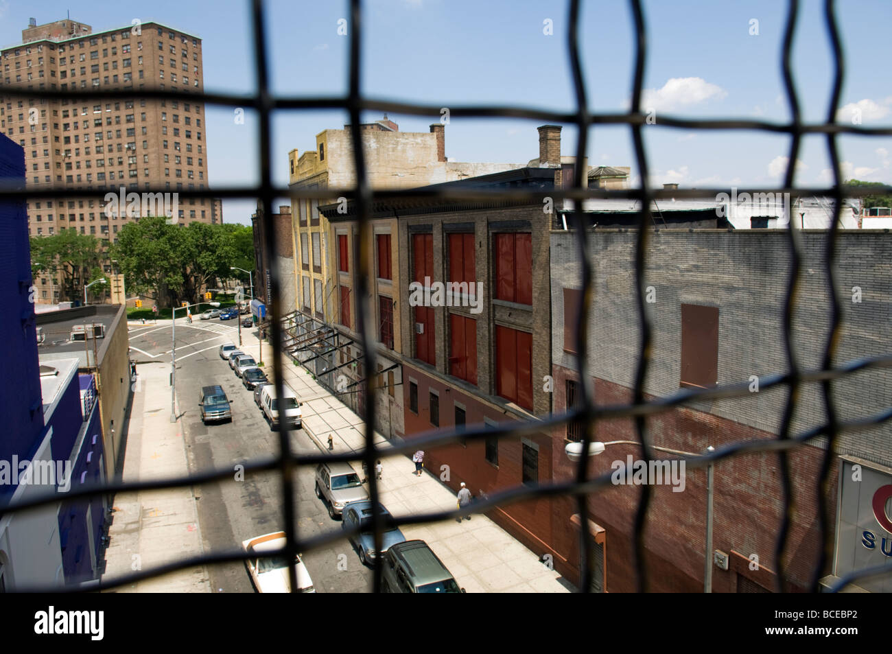 La costruzione di edifici commerciali nel quartiere Bushwick di Brooklyn Foto Stock