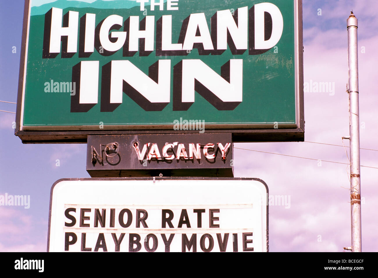 Hotel / Motel / Inn Informazioni registrazione - vacante, Tariffa Senior, Playboy filmato Foto Stock