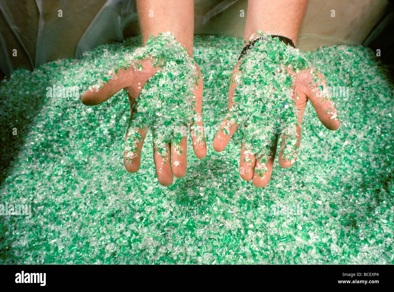 Riciclaggio dei materiali in plastica PET tereftalato di polietilene Foto Stock