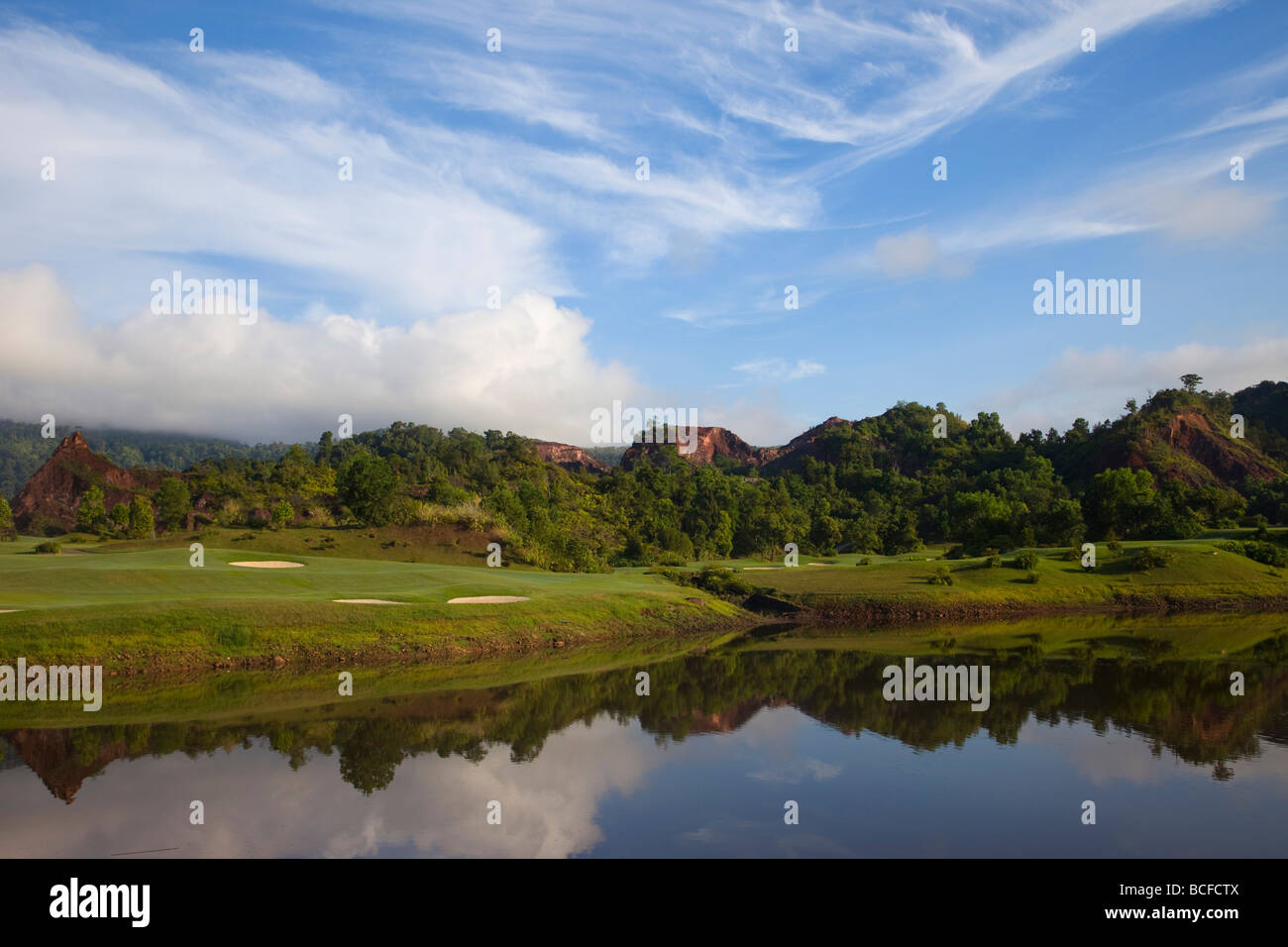 Thailandia Phuket, Montagna Rossa Campo da Golf Foto Stock