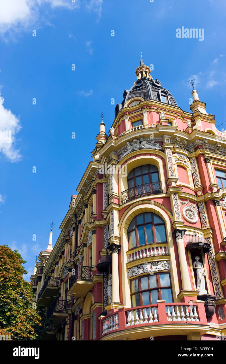 Architettura stalinista su Khreschatik Avenue, Kiev, Ucraina Foto Stock