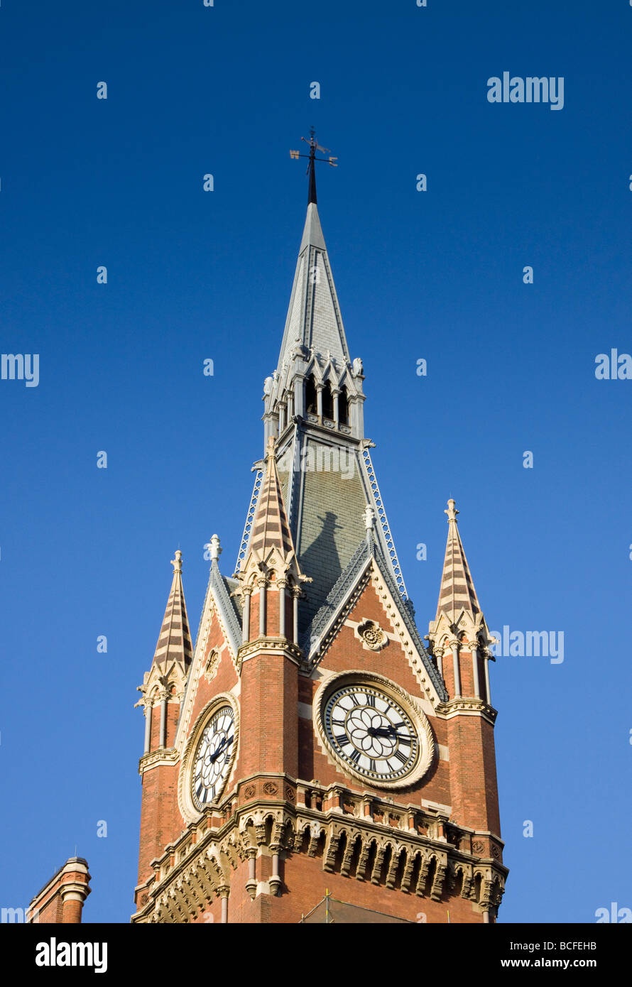 La stazione di St. Pancras, Londra, Inghilterra Foto Stock