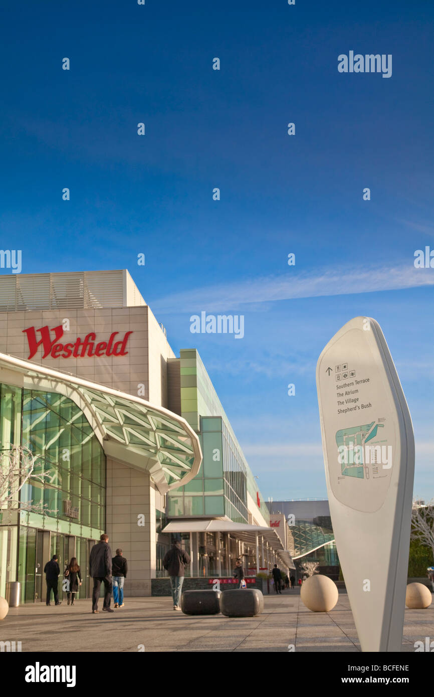 Inghilterra, Londra, Shepherds Bush, Westfield Shopping Centre Foto Stock