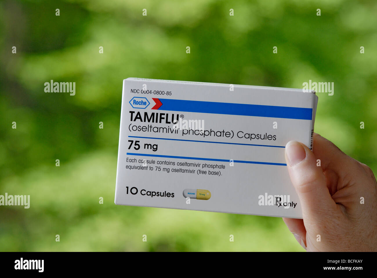 Tamiflu oseltamivir un farmaco antivirale usato per il trattamento di influenza A e influenza B compresi influenza suina e influenza aviaria Foto Stock