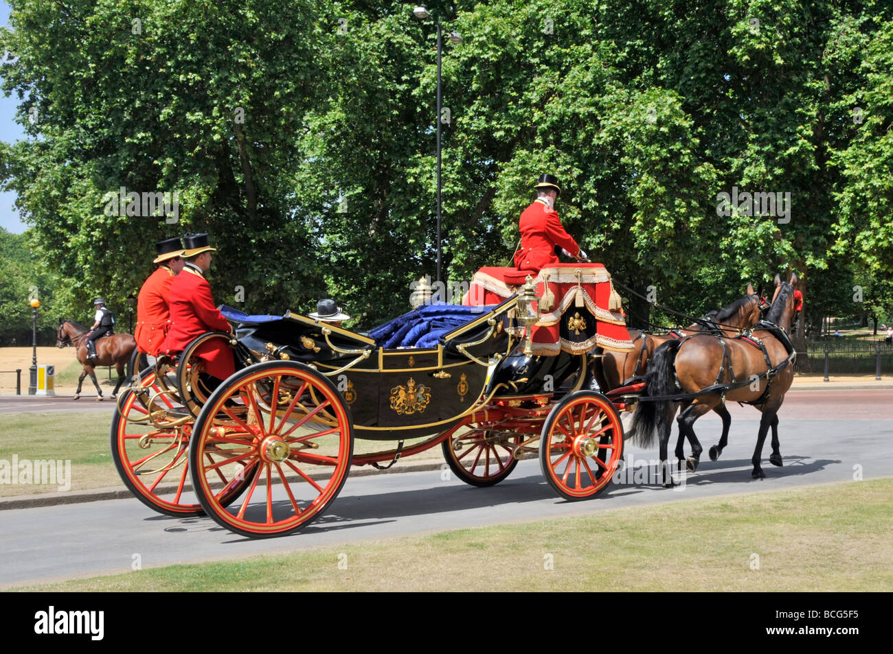 Hyde Park Londra cavallo e carrozza aperta Foto Stock