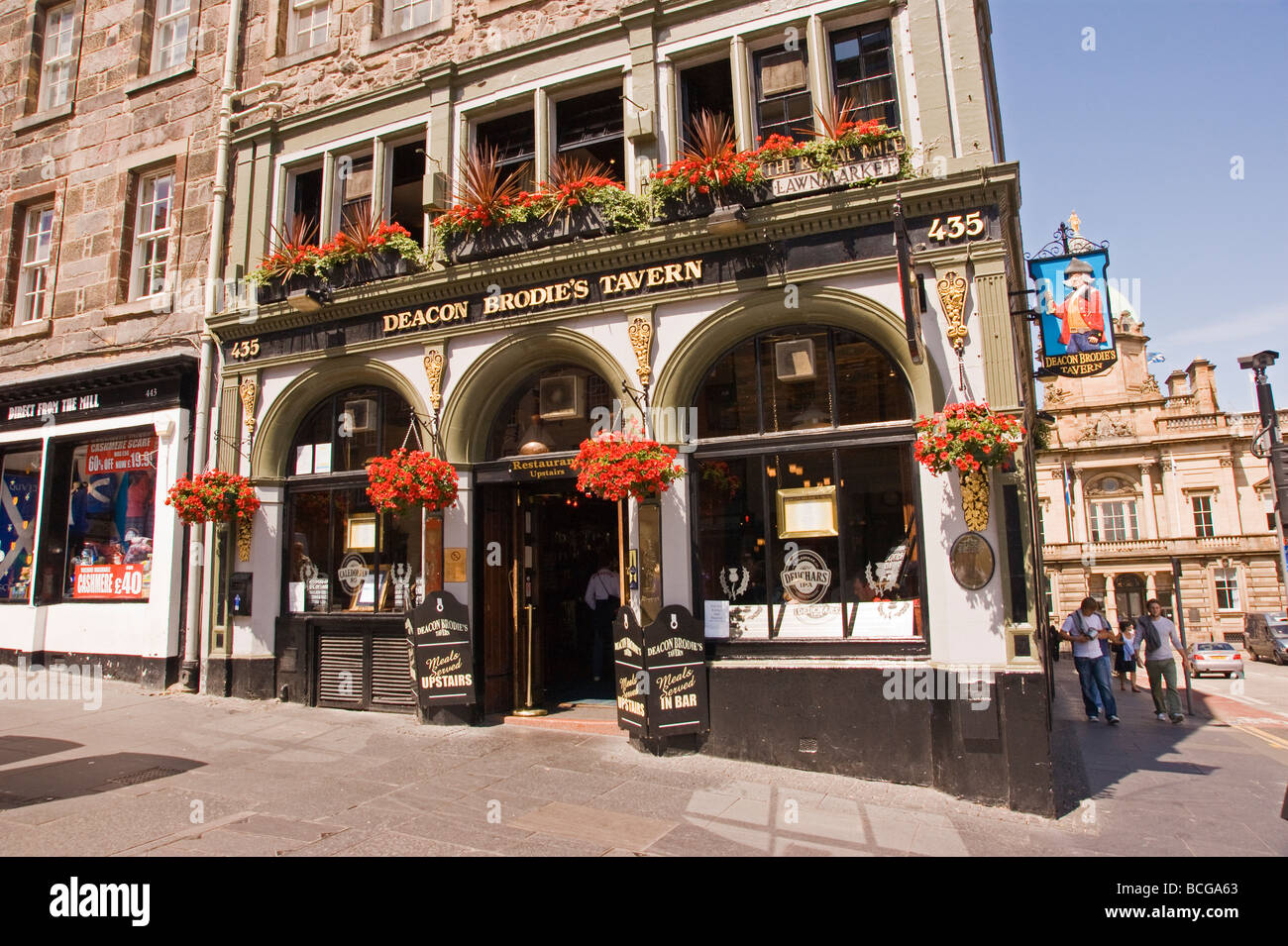 Il diacono Brodie Taverna lungo la Royal Mile di Edimburgo in Scozia Foto Stock