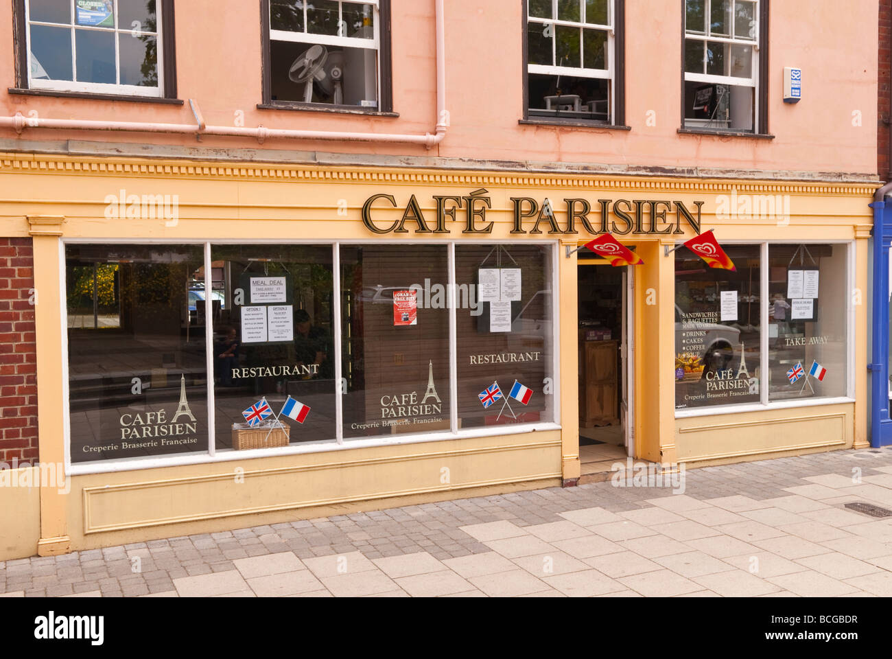 Cafe Parisien ristorante francese e prendere il via in Norwich Norfolk Regno Unito Foto Stock