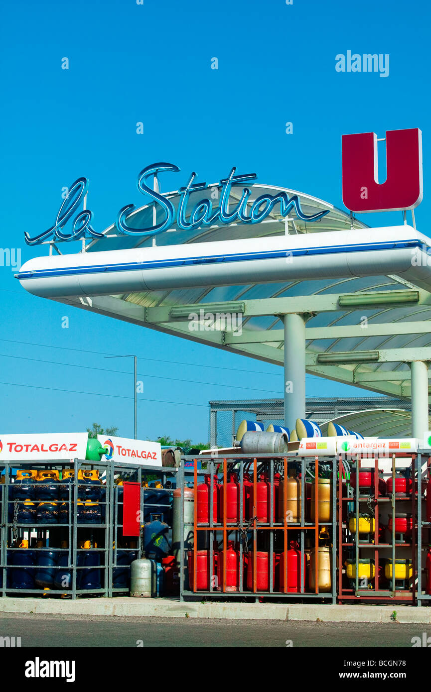 HYPER MARKET SUPER U STAZIONE DI BENZINA Foto Stock