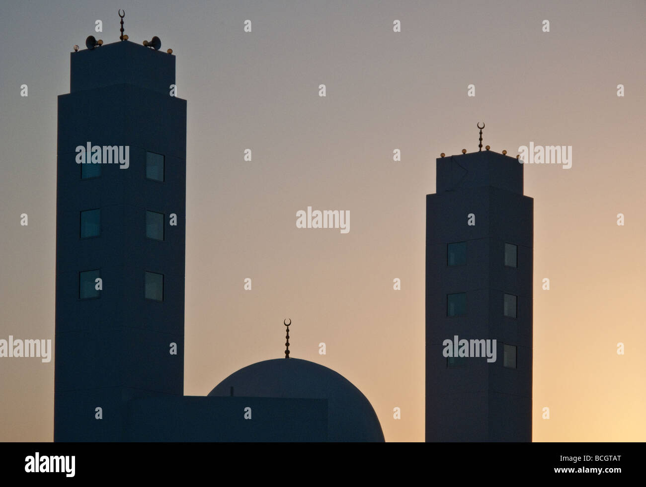 Medina di una moschea moderna nella zona franca Foto Stock