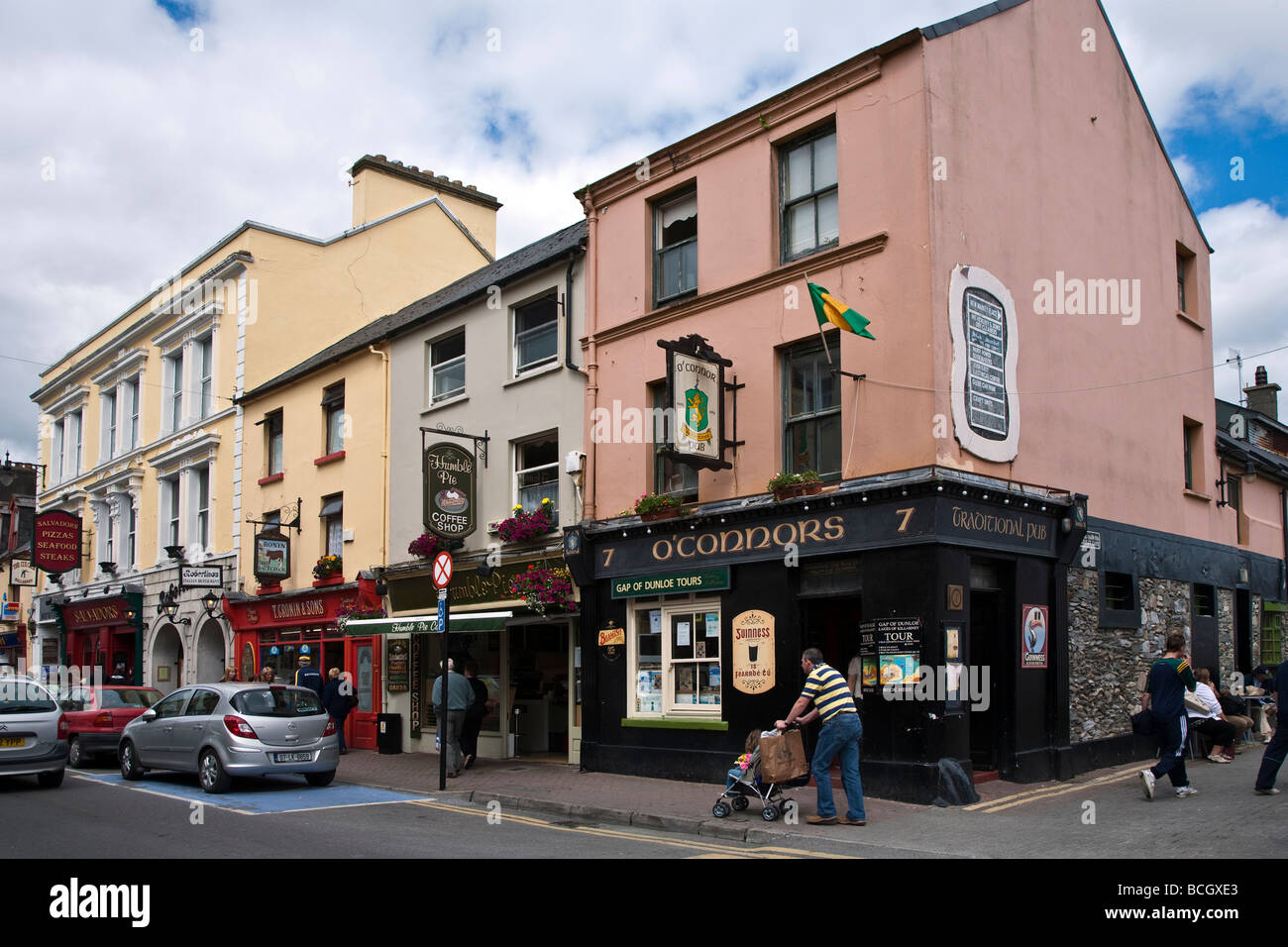 Main Street Killarney County Kerry sud ovest Irlanda Foto Stock