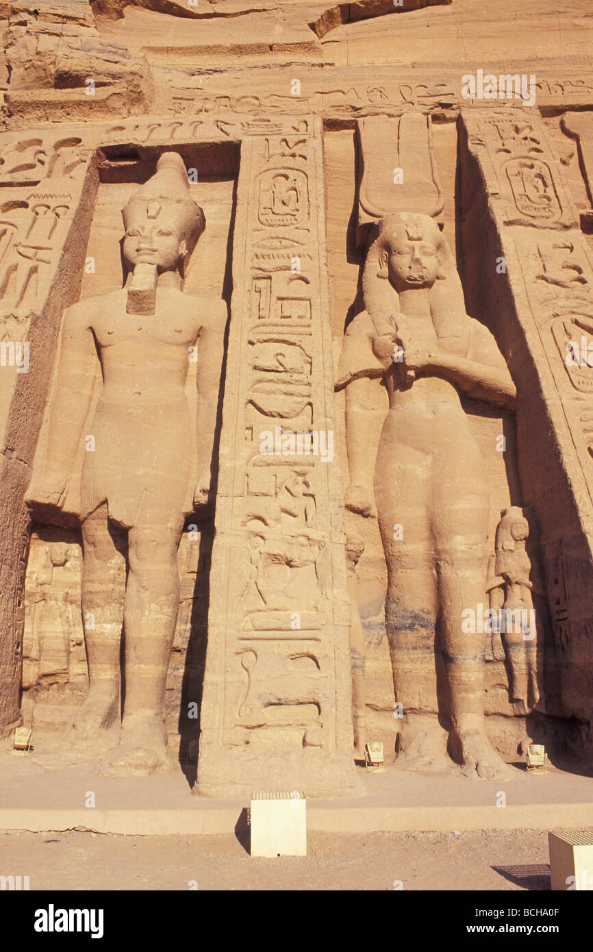 Piccolo tempio di Hathor di Nefertari Abu Simbel Egitto Foto Stock