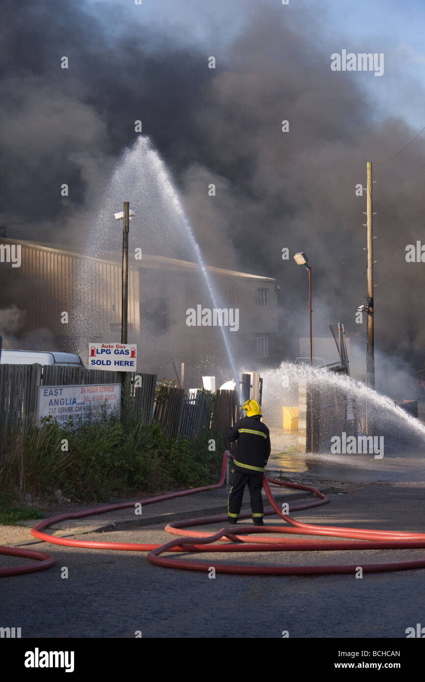 Lotta contro il fuoco Foto Stock