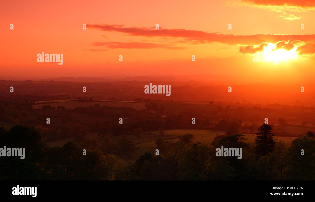 Fiery Sunset over East Devon Mori Foto Stock