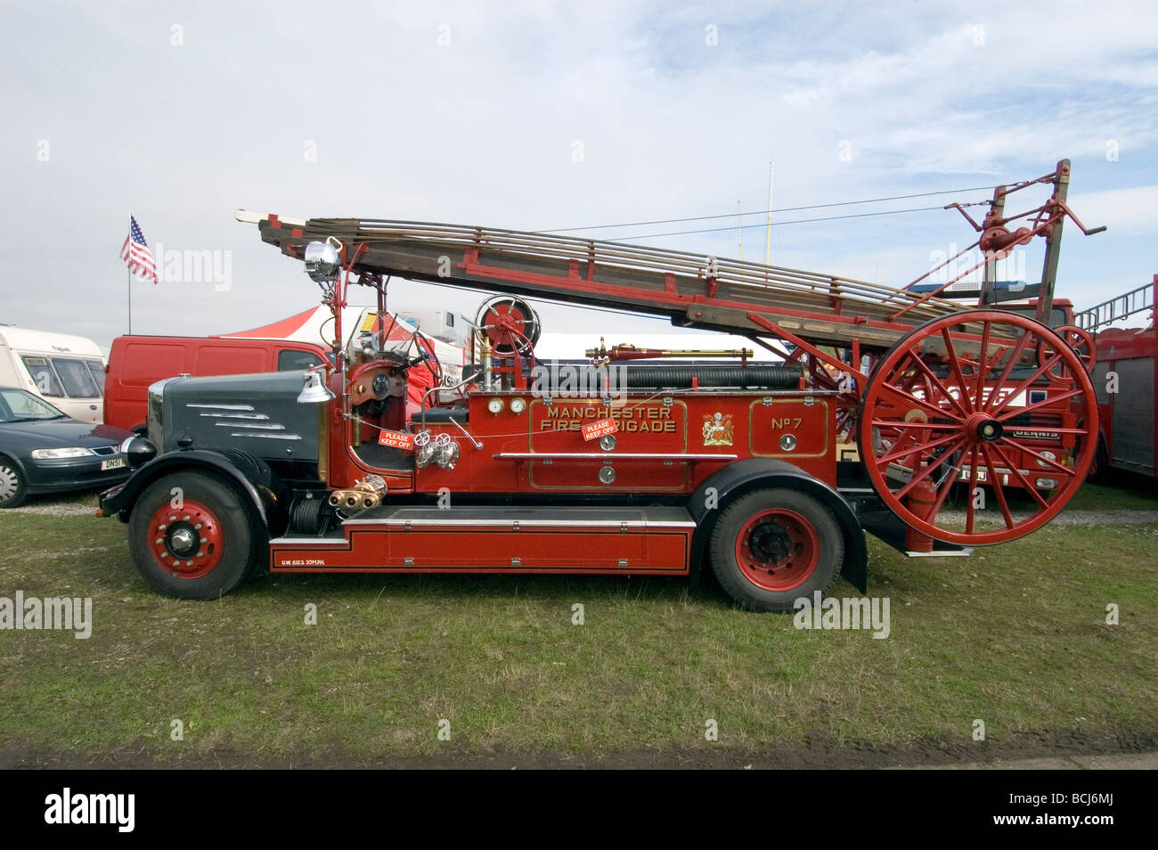 Il vecchio motore fire sul display a Haydock Park Truckfest, Merseyside England, Regno Unito Foto Stock