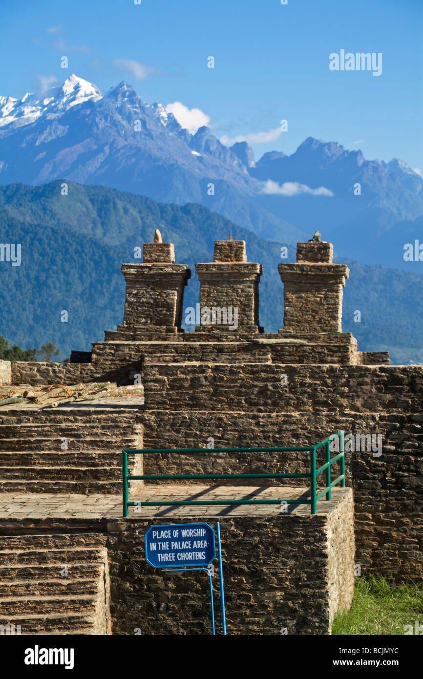 India, Sikkim, ortografia, Rabdentse rovine, antica capitale del Sikkim, Luogo di culto, tre Chortens Foto Stock