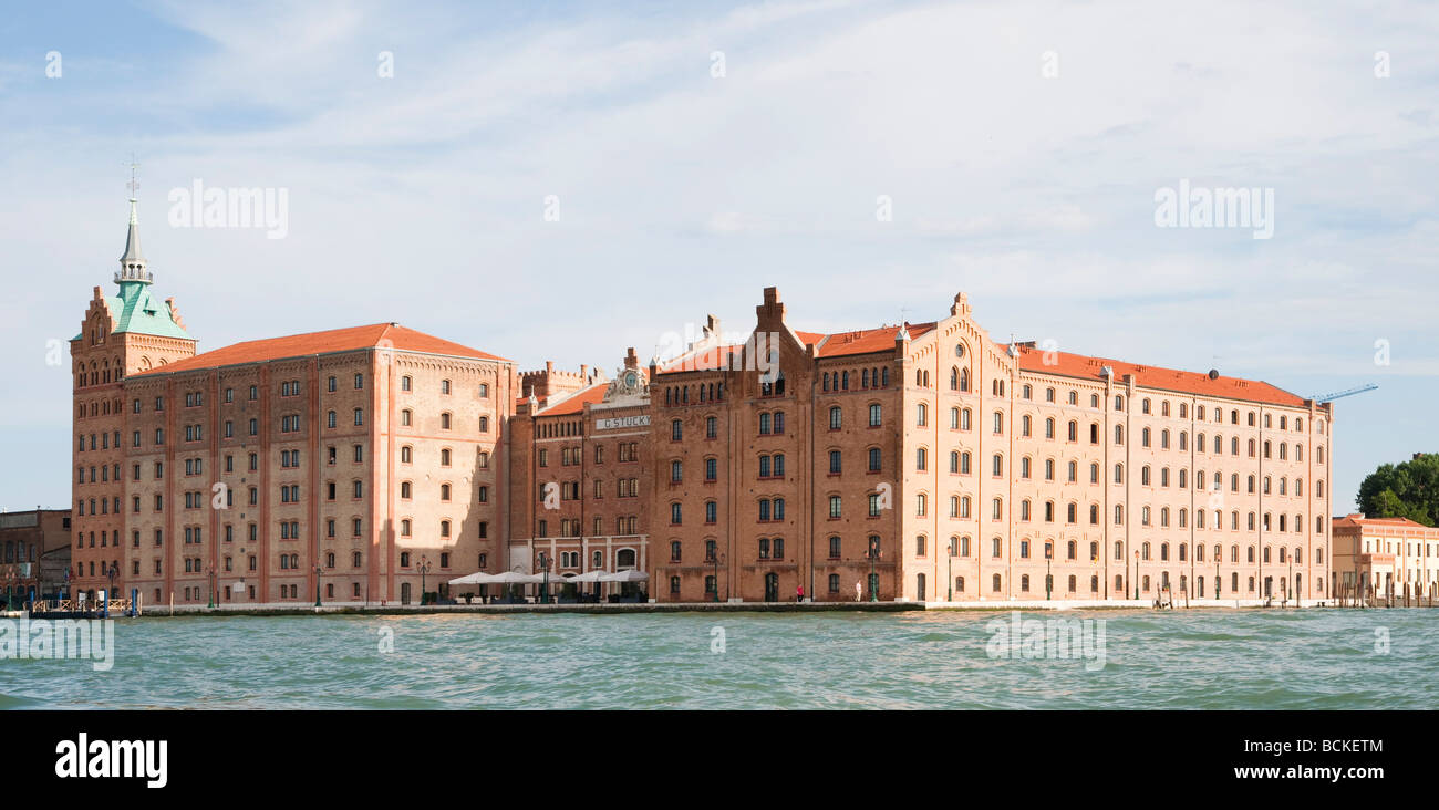 Venezia - Hotel Hilton convertito dal vecchio G Stucky Molina mulini edifici Foto Stock