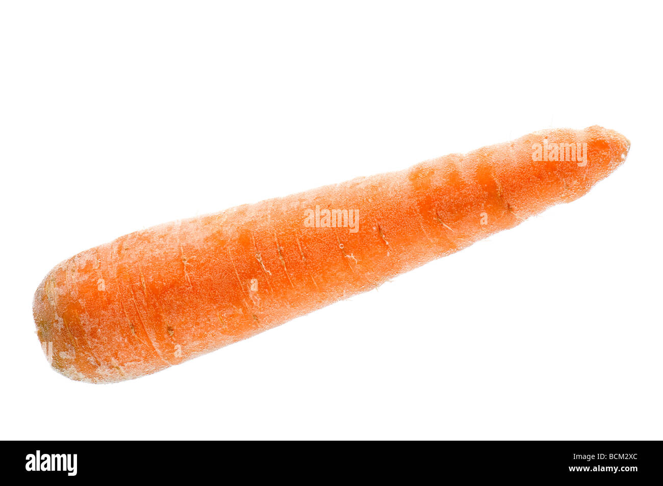 Oggetto su alimento bianco carota in acqua closeup Foto Stock