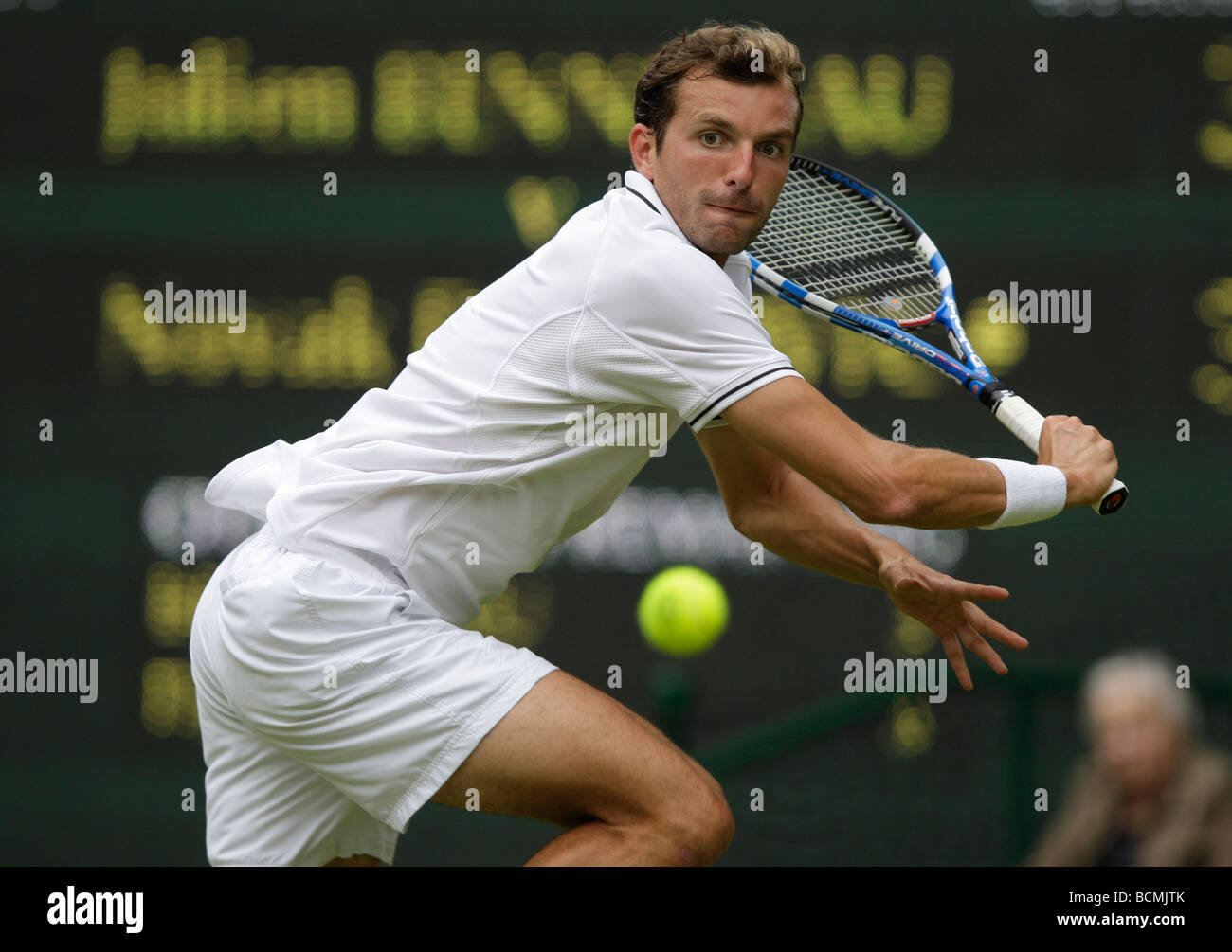 Campionati di Wimbledon 2009, Julien BENNETEAU FRA in azione Foto Stock
