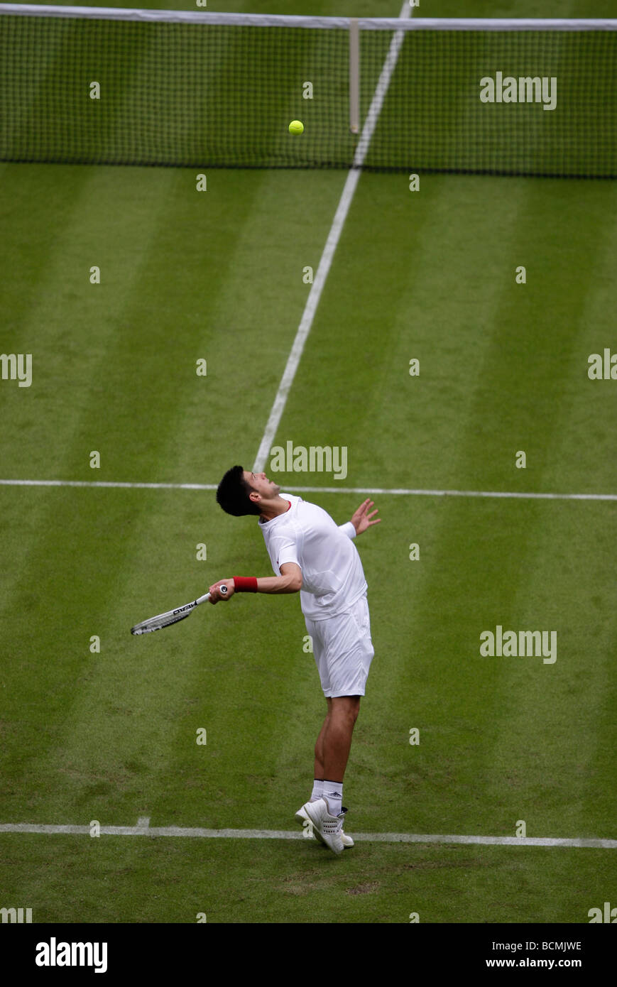 Campionati di Wimbledon 2009, Novak Djokovic SRB in azione Foto Stock