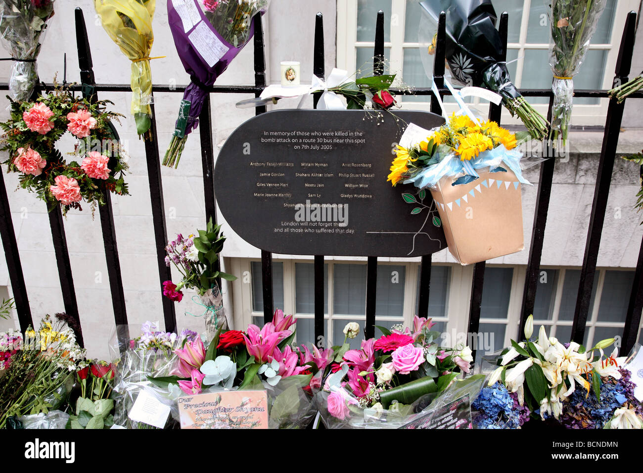 Memoriale per le vittime di 7/7 autobus bombardamenti, Londra Foto Stock