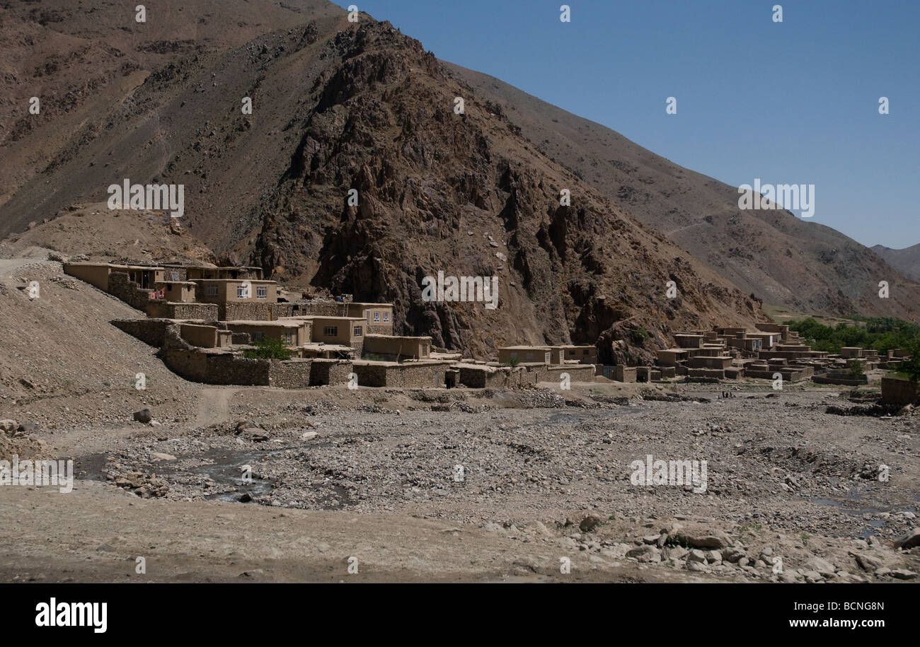 Una frazione o piccolo villaggio, in Afghanistan del Ghorband valley Foto Stock