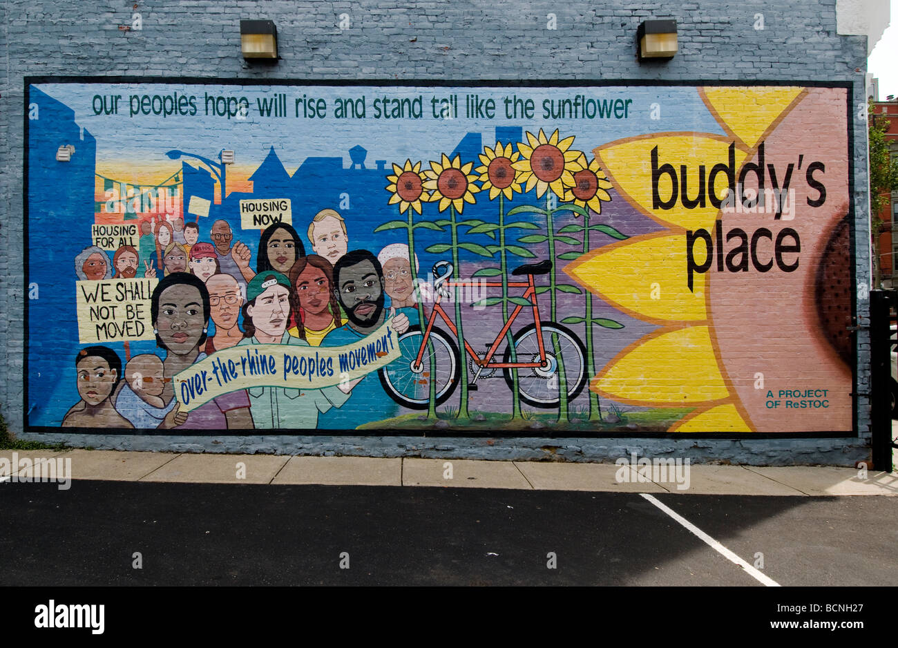 Cincinnati murale di promuovere il progetto di riqualificazione Foto Stock