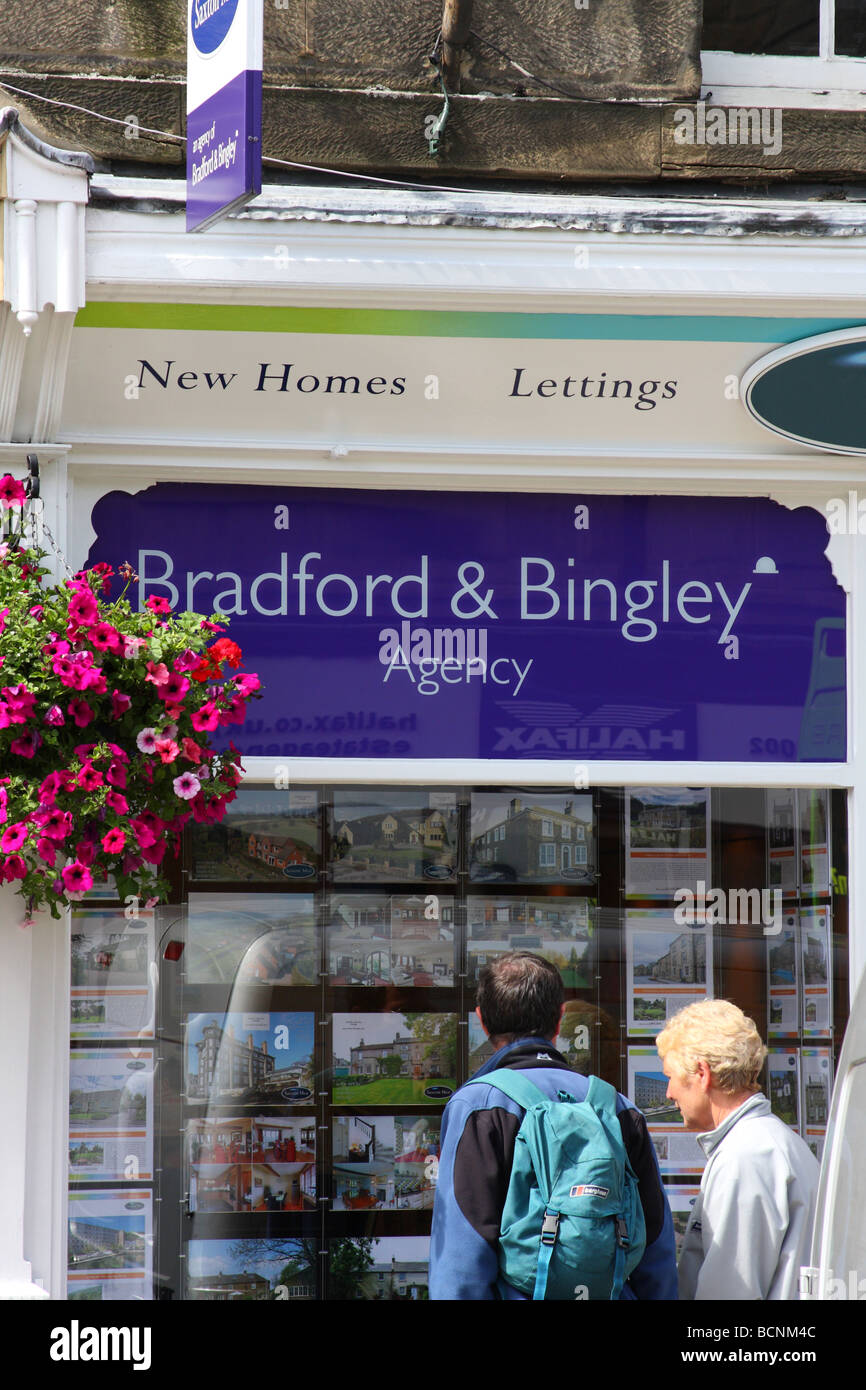Un Bradford & Bingley Building Society agenzia e agente immobiliare in U.K. Foto Stock