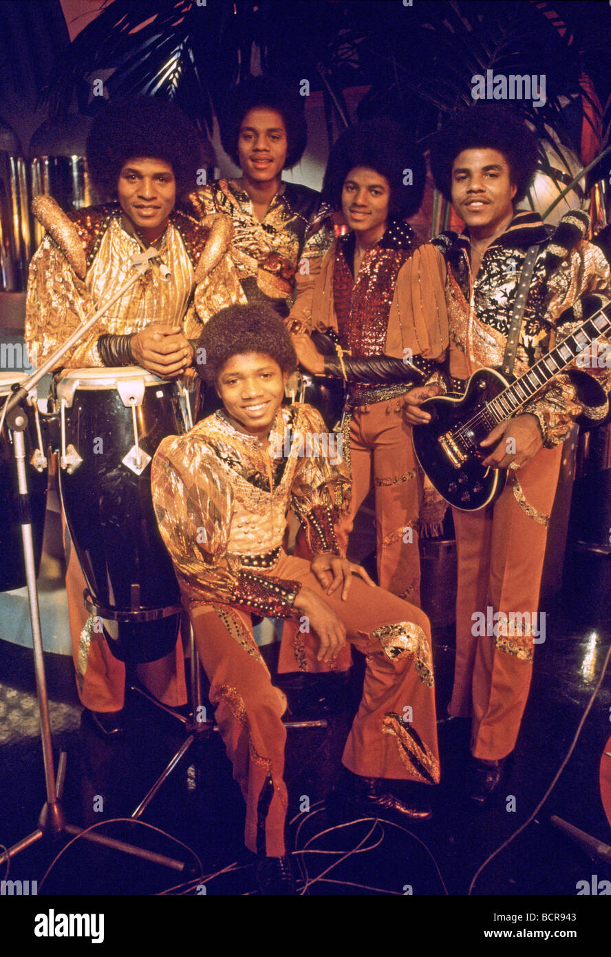 JACKSON FIVE con Michael Jackson in piedi secondo da destra Foto Stock
