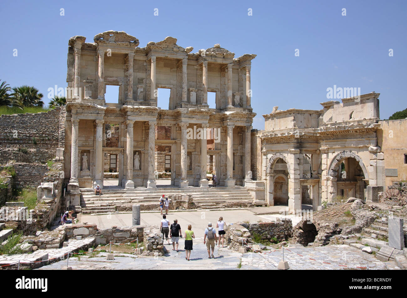 La biblioteca di Celso, antica città di Efeso, Selcuk, provincia di Izmir, Turchia Foto Stock