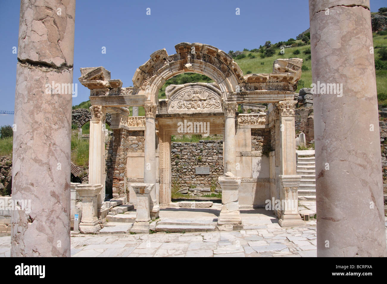 Tempio di Adriano, antica città di Efeso, Selcuk, provincia di Izmir, Turchia Foto Stock