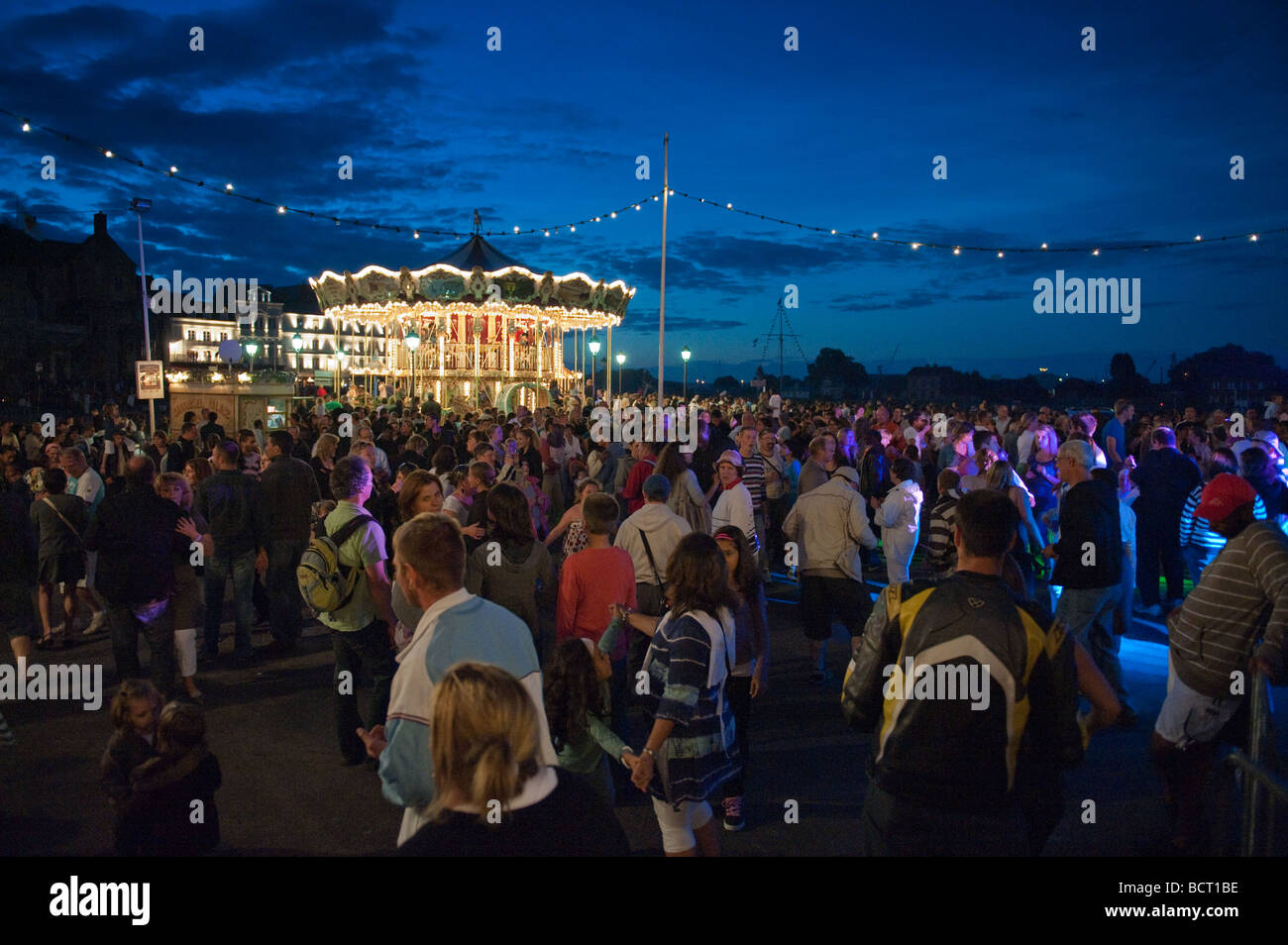 Fuochi d'artificio per il giorno della Bastiglia xiv luglio Honfleur Francia Foto Stock