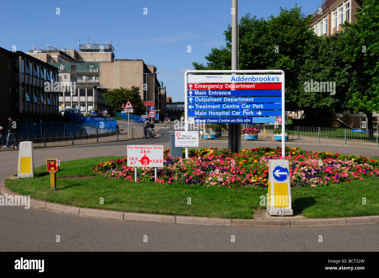 Ingresso dell'ospedale Addenbrookes a Cambridge Inghilterra REGNO UNITO Foto Stock