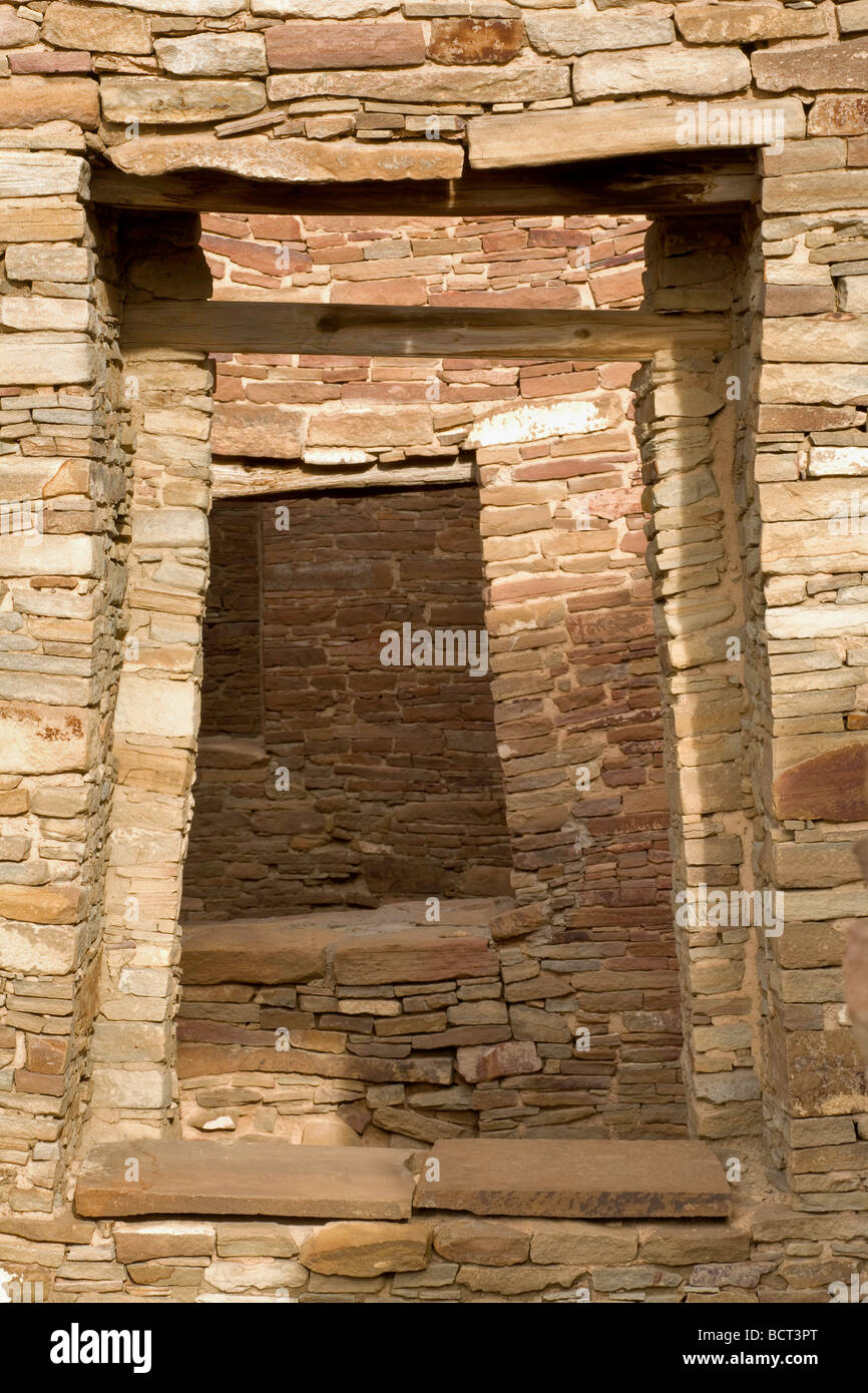 Chacoan muratori usato grande cura nel lavoro come mostrato al grande casa al Pueblo Bonito cultura Chaco NHP nel Nuovo Messico Foto Stock