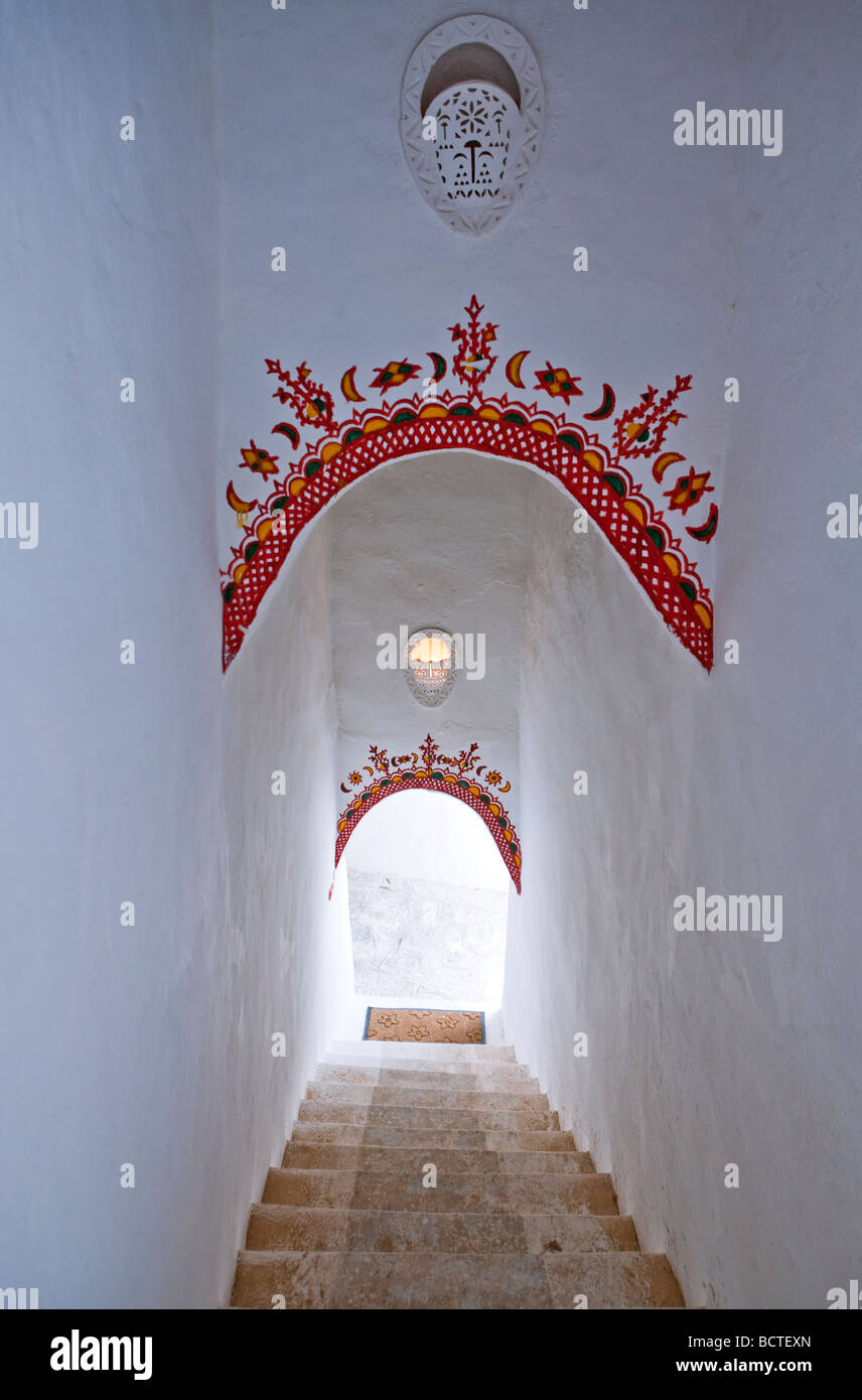 Libia Ghadames decorazione di una casa Berber nella vecchia medina Foto Stock