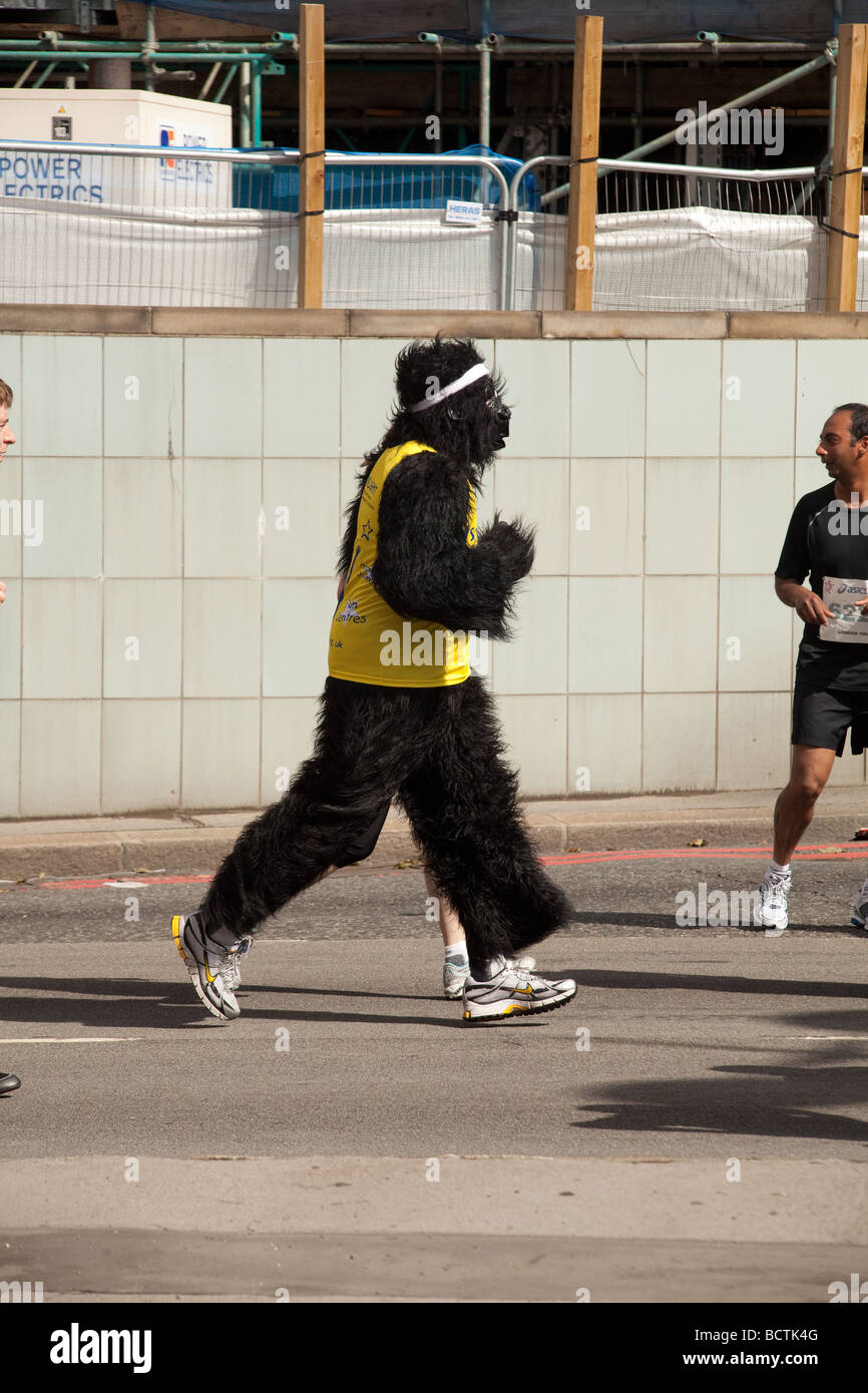 British 10k London run. 10km di corsa su strada il 12 luglio 2009, Embankment Londra, Inghilterra. Foto Stock