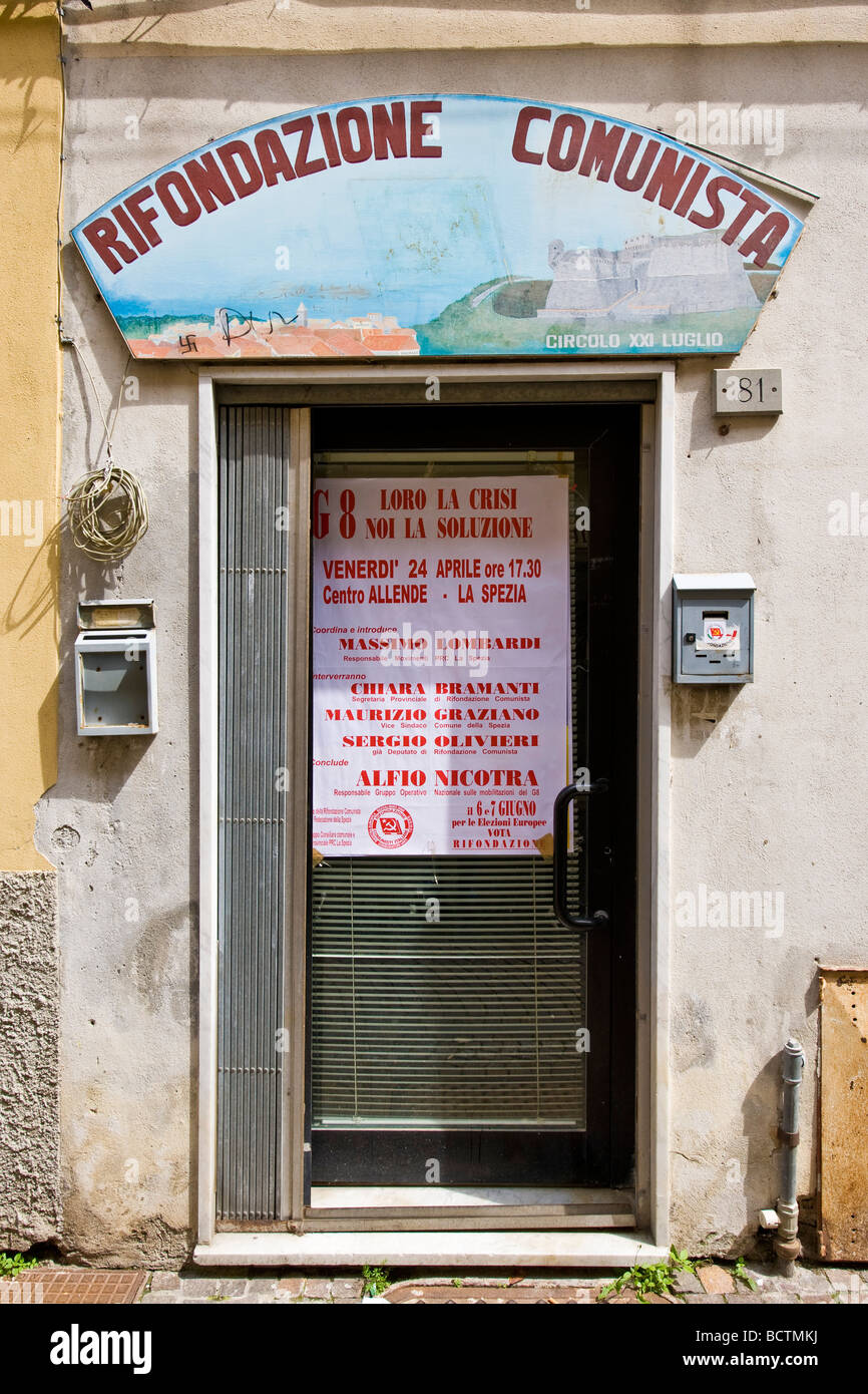 La sede centrale del Partito Comunista della rifondazione Sarzana La Spezia Italia Foto Stock