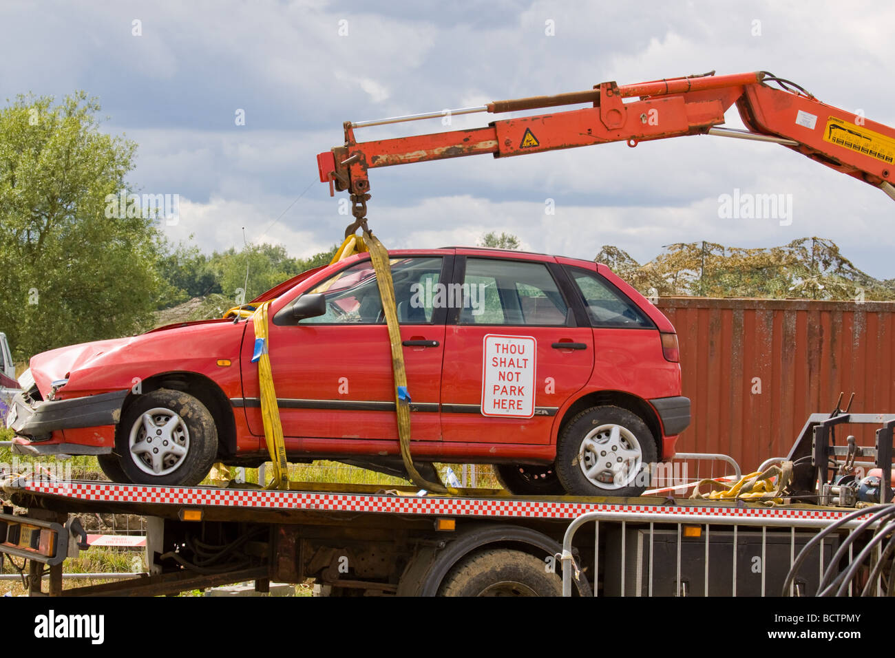 "Tu non devi parcheggiare qui' Foto Stock