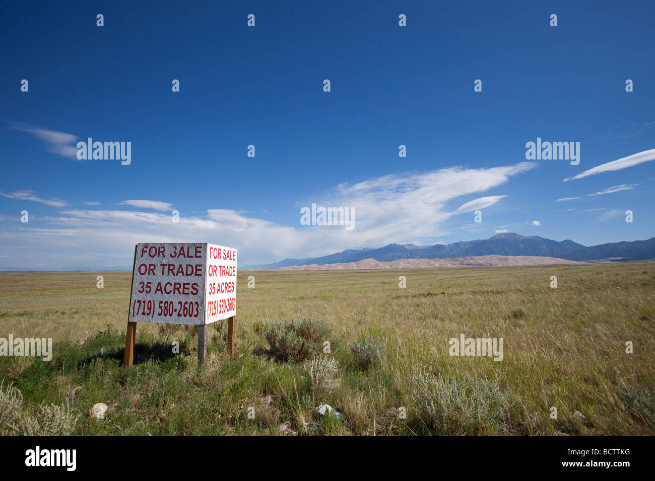 Terreni in vendita in Colorado di San Luis Valley deserto Foto Stock